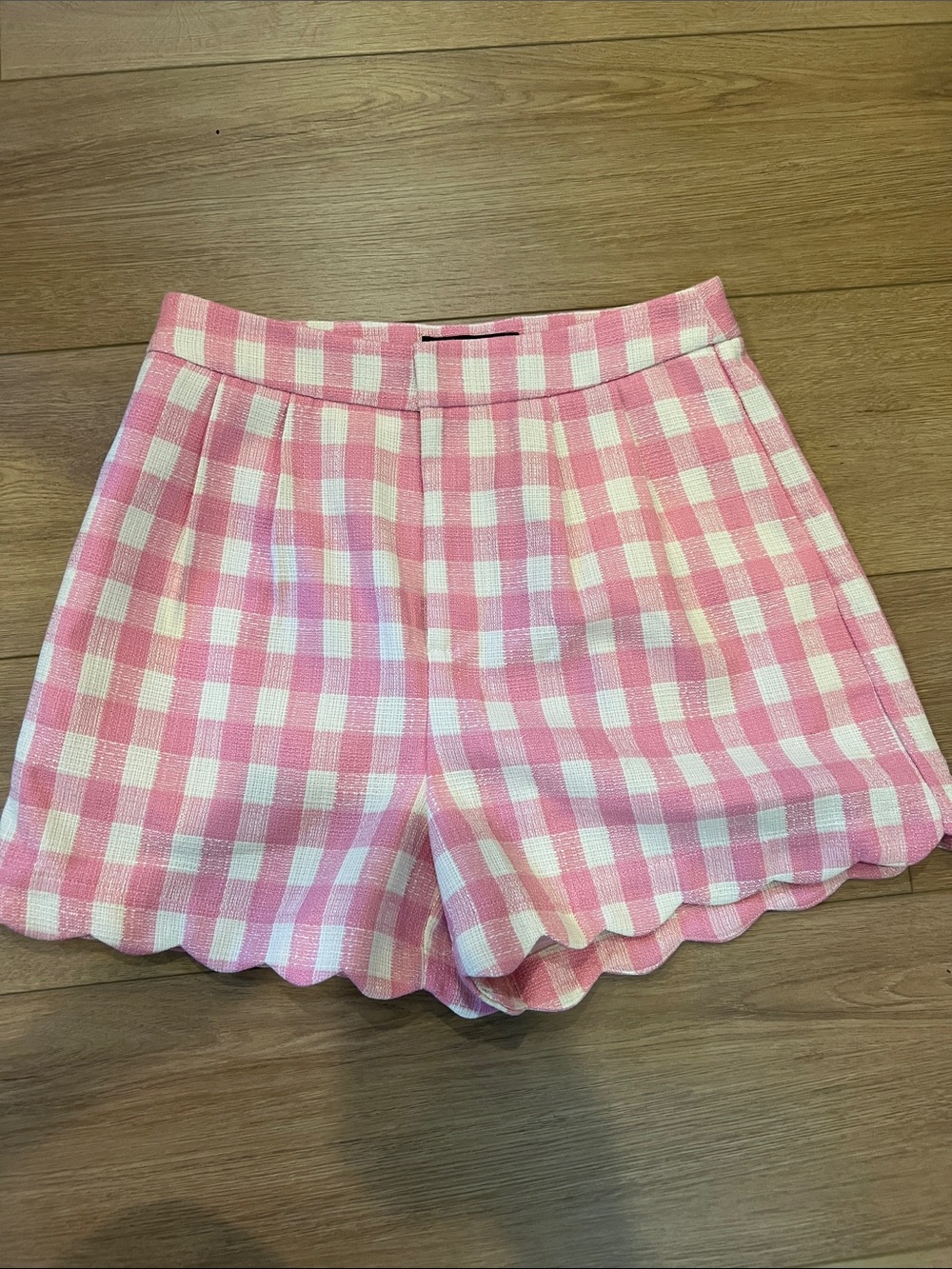 Commense Pink and White Gingham High-Waist Scallop Hem Shorts